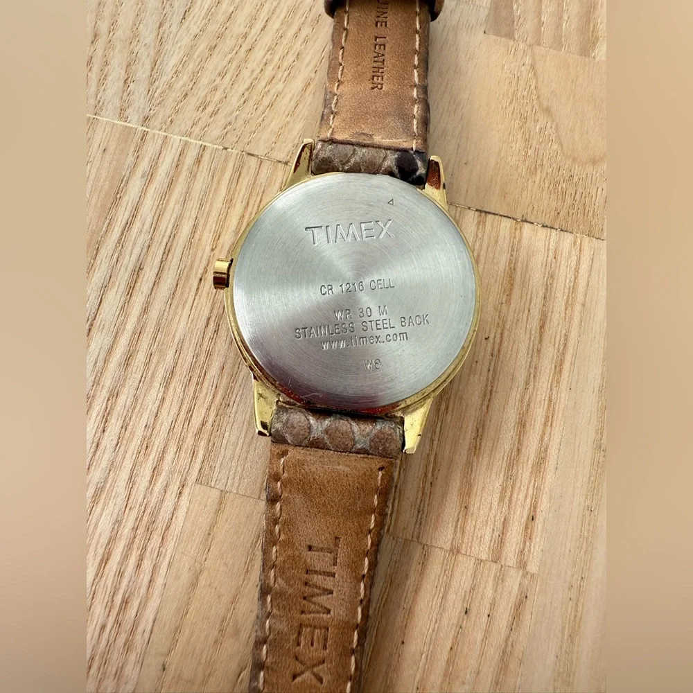 Timex ladies black dial gold tone classic watch NEW BATTERY
